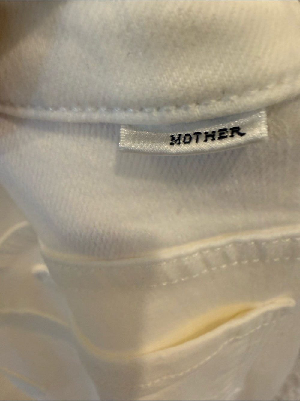 MOTHER Weekender Fray White Flare Jeans
NWOT - Picture 4 of 6